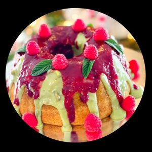 Pistachio holiday cake